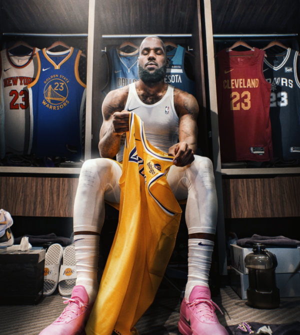 James  Lakers  Countdown Countdown? Danh sách phương tiện truyền thông Hoa Kỳ 5 Kế hoạch giao dịch c
