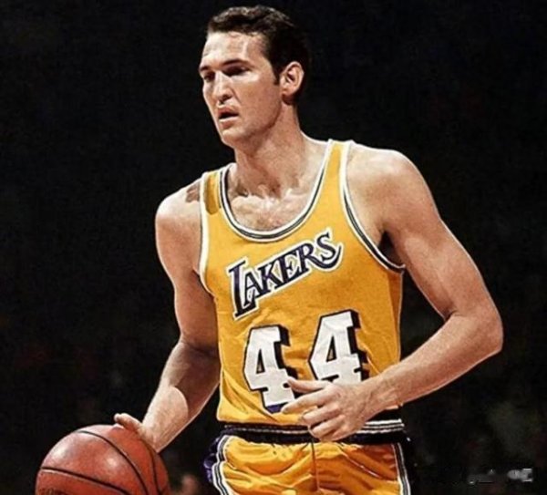 Chỉ bây giờ! Truyền thông Hoa Kỳ nhận xét về 15 lịch sử NBA hàng đầu: Curry xếp hạng người chơi thứ 