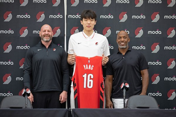 Một nụ cười giành được sự tin tưởng Yang Hansen nói rằng anh ta không làm tốt những bản Billups: nó 