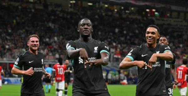 Mua một hậu vệ là ưu tiên hàng đầu của Alonso: săn trộm Liverpool và vội vàng mua hỗ trợ chính của A
