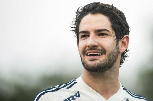 Pato: Chú Zen làm tôi nhớ đến những ký ức tuyệt vời đó, Ibrahimovic & Chị dâu của tôi, Milan đã 